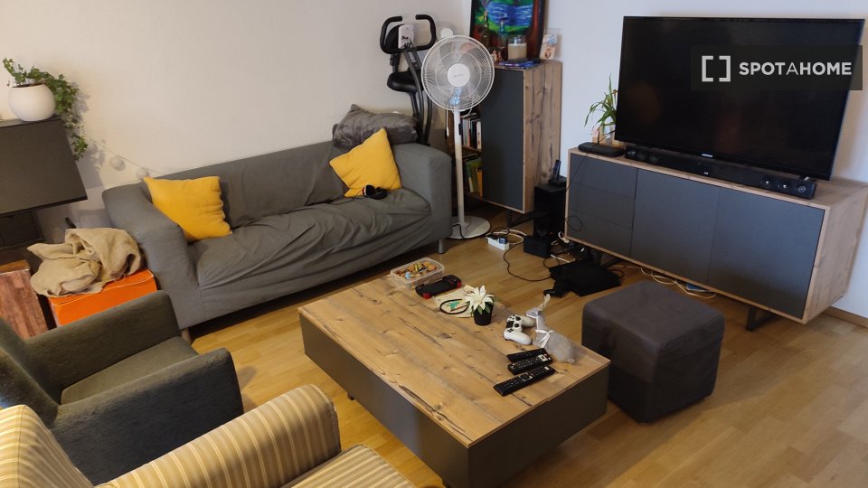Double room Hamburg, 3 beds, 144m² — photo 10