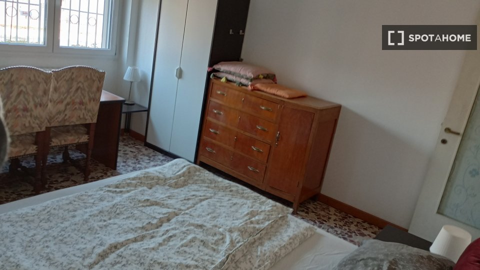 Double room Milan, 3 beds, 100m² — photo 20