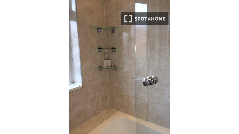 Apartment London, 3 beds, 87m² — photo 13
