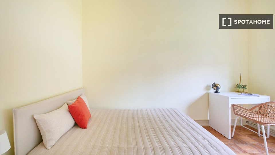 Double room Lisbon, 6 beds — photo 4