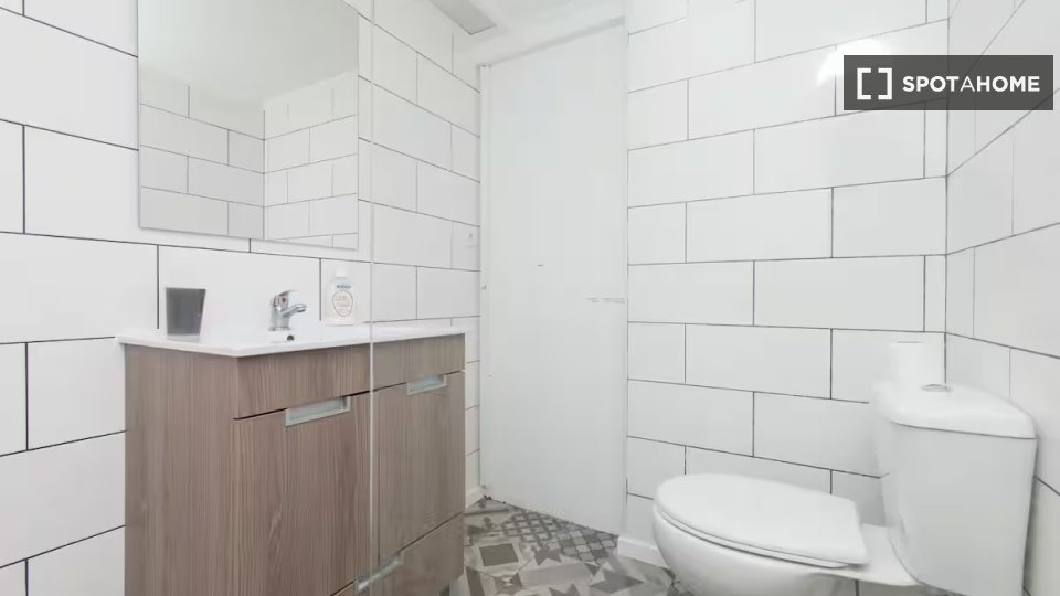 Apartment mono Lisbon — photo 11