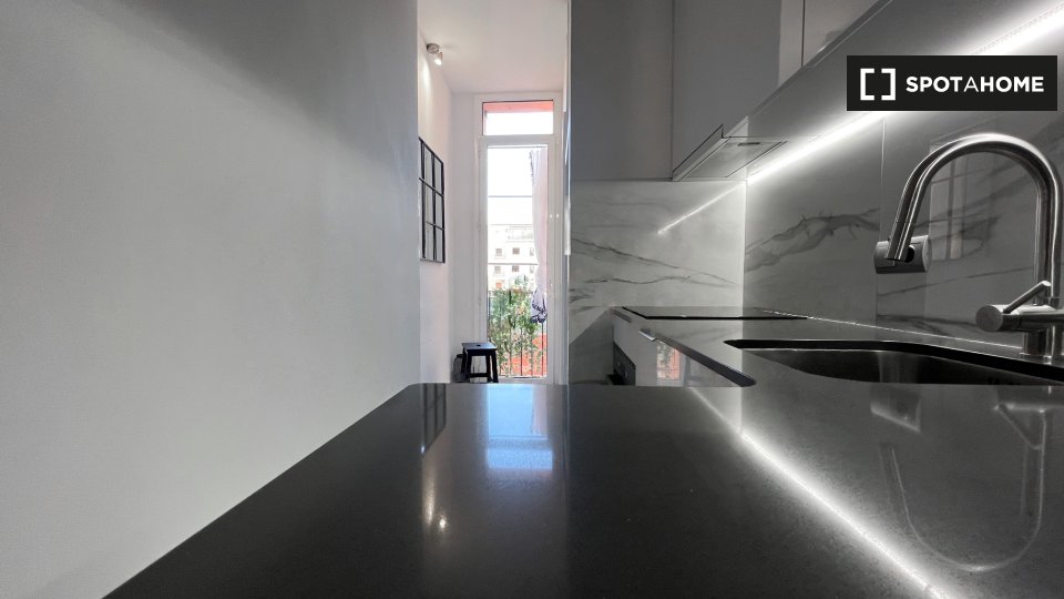 Apartment mono Barcelona, 37m² — photo 5