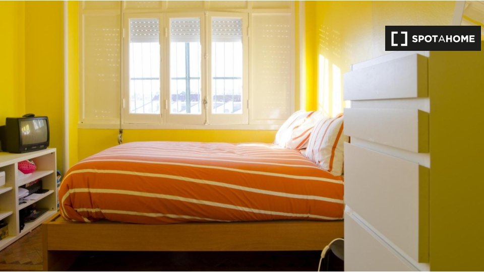 Double room Lisbon, 6 beds — photo 1