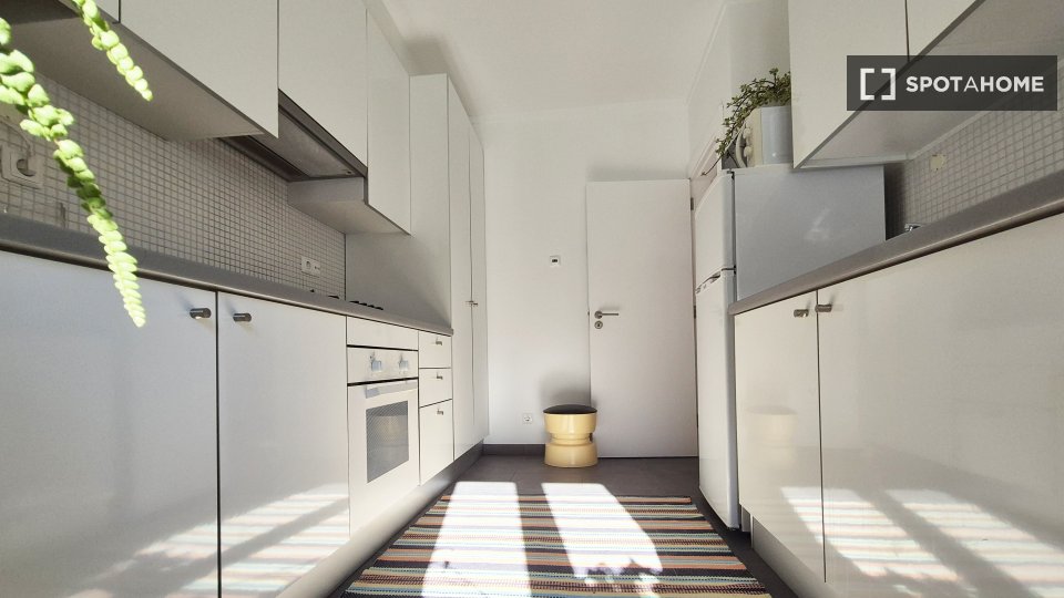 Apartment mono Lisbon, 61m² — photo 37