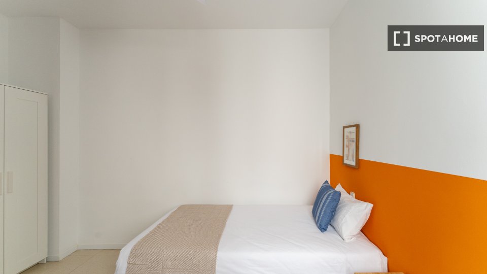 Double room Madrid, 3 beds — photo 7