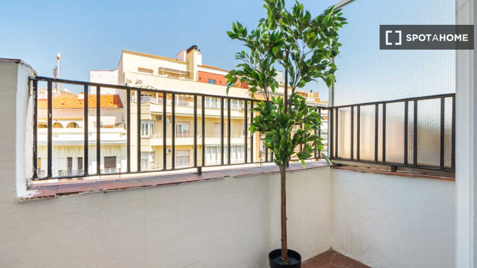 Double room Madrid, 8 beds — photo 42