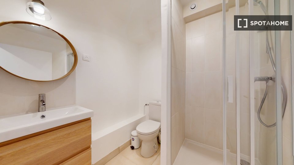 Double room Paris, 15 beds — photo 18