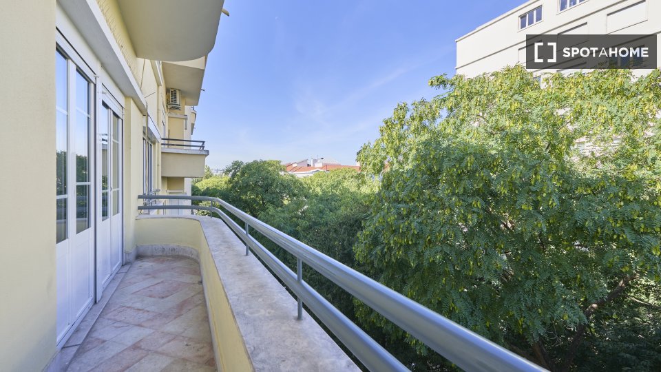 Double room Lisbon, 16 beds — photo 12