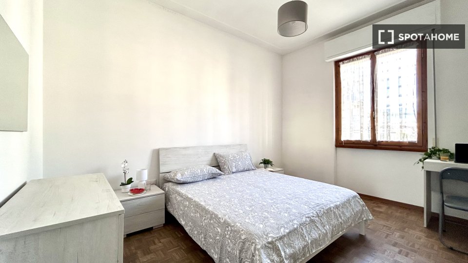 Double room Florence, 3 beds, 100m² — photo 19