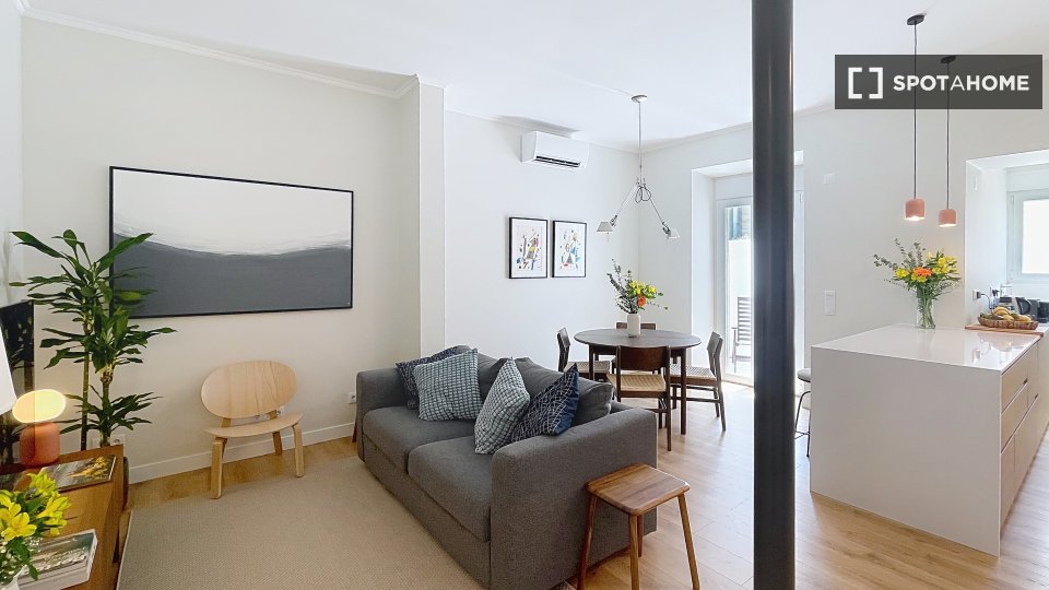 Apartment Lisbon, 2 beds, 82m² — photo 10