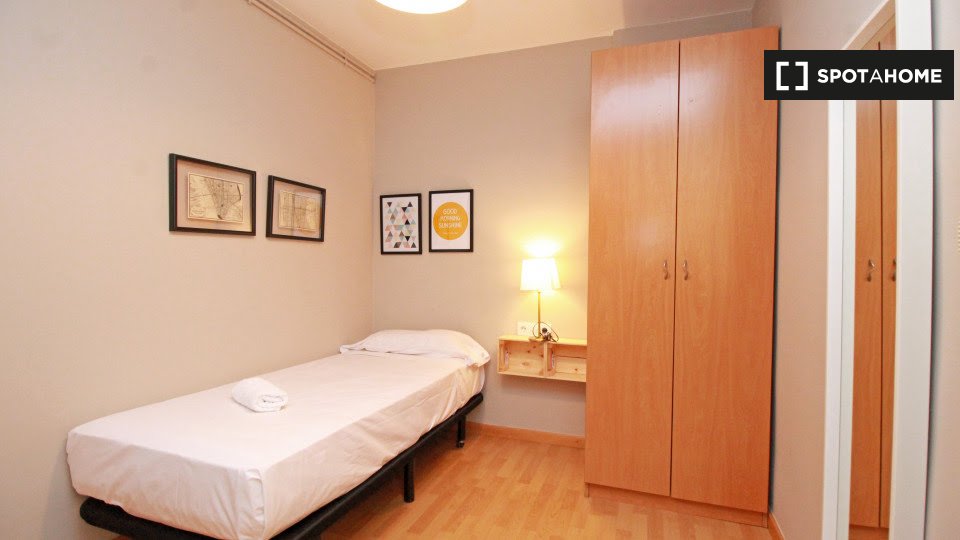 Apartment Barcelona, 4 beds, 140m² — photo 16