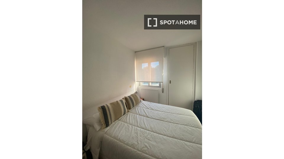 Double room Madrid, 4 beds, 78m² — photo 33