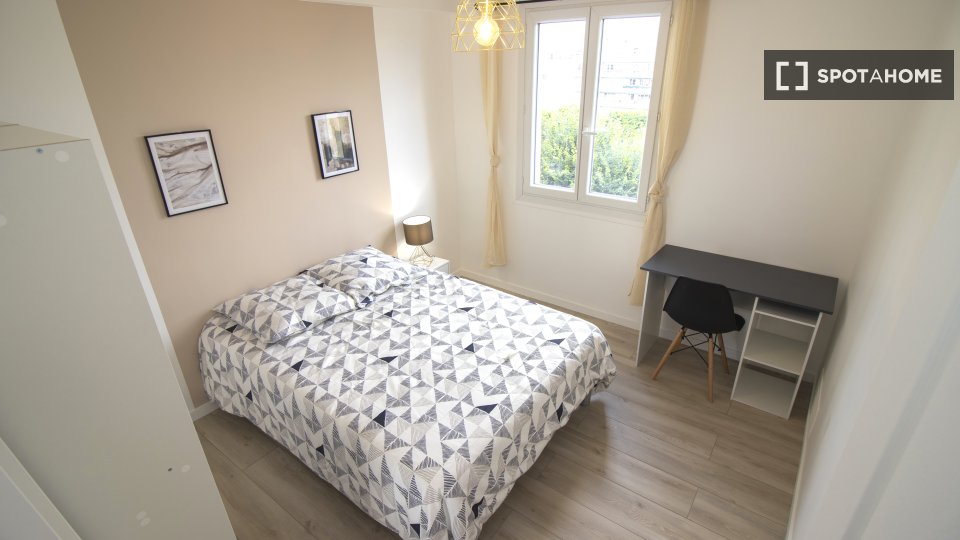 Double room Paris, 3 beds, 66m² — photo 13