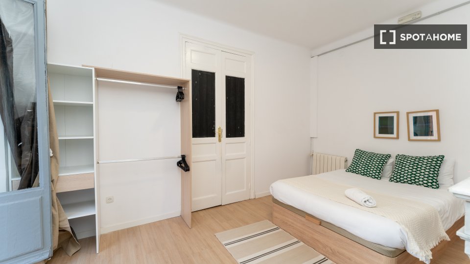 Double room Madrid, 10 beds — photo 38