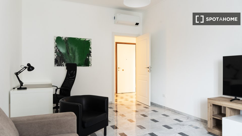 Apartment Milan, 1 bed — photo 2