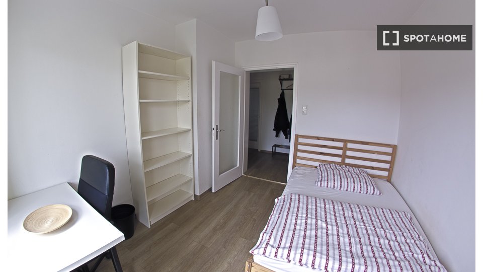 Double room Munich, 4 beds, 83m² — photo 6