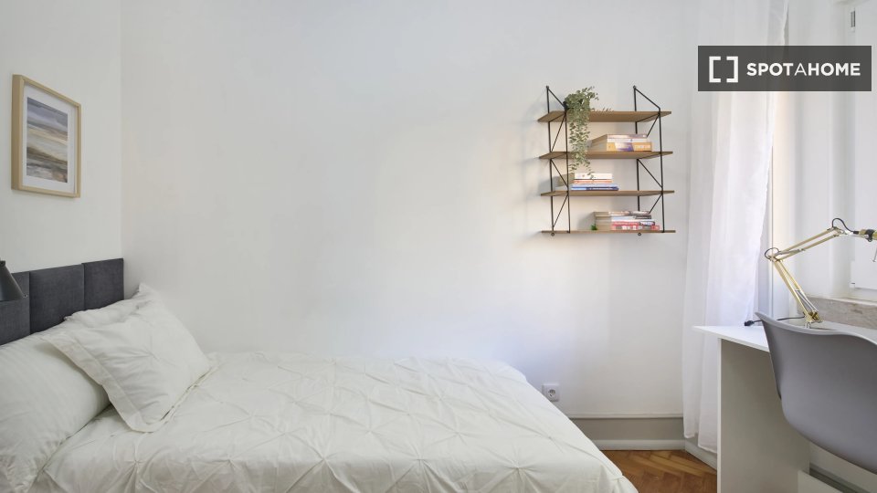 Double room Lisbon, 7 beds — photo 1