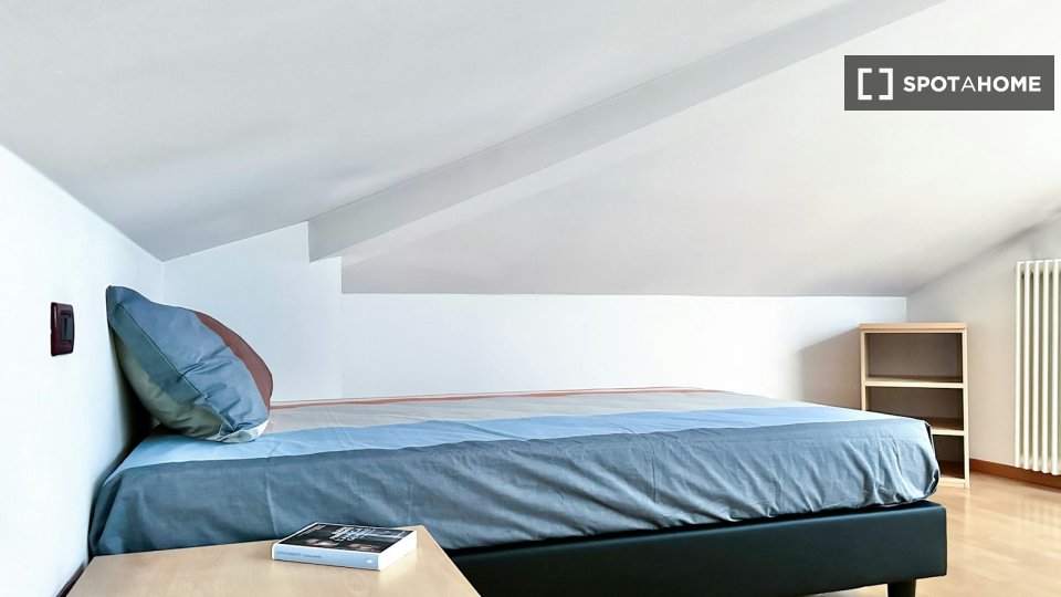 Double room Trento, 3 beds — photo 17