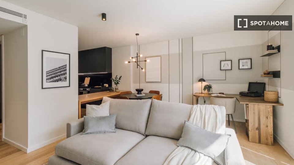 Apartment Lisbon, 2 beds, 99m² — photo 8