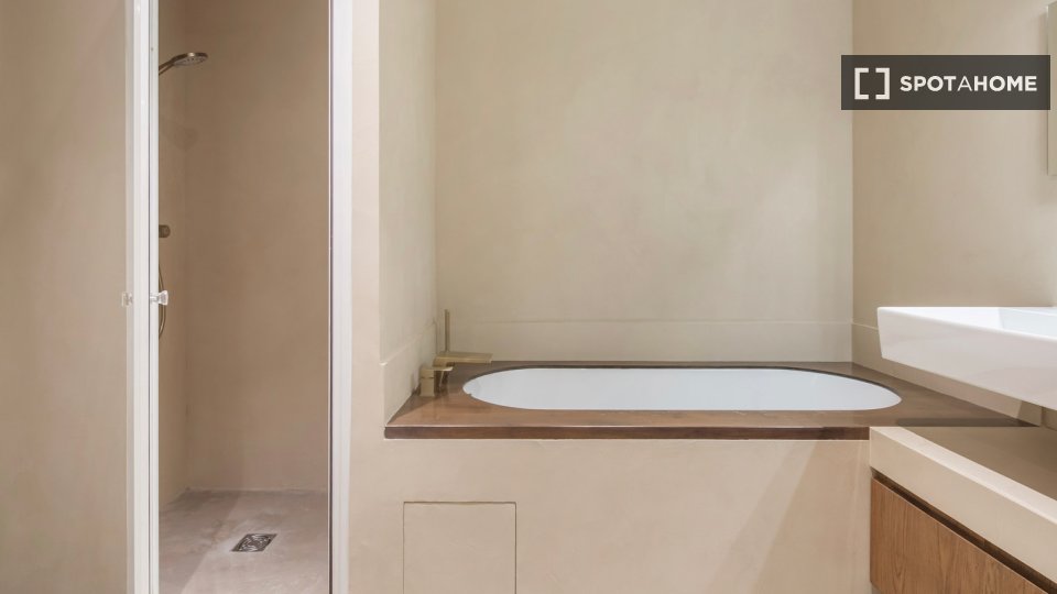 Apartment Paris, 2 beds, 67m² — photo 7