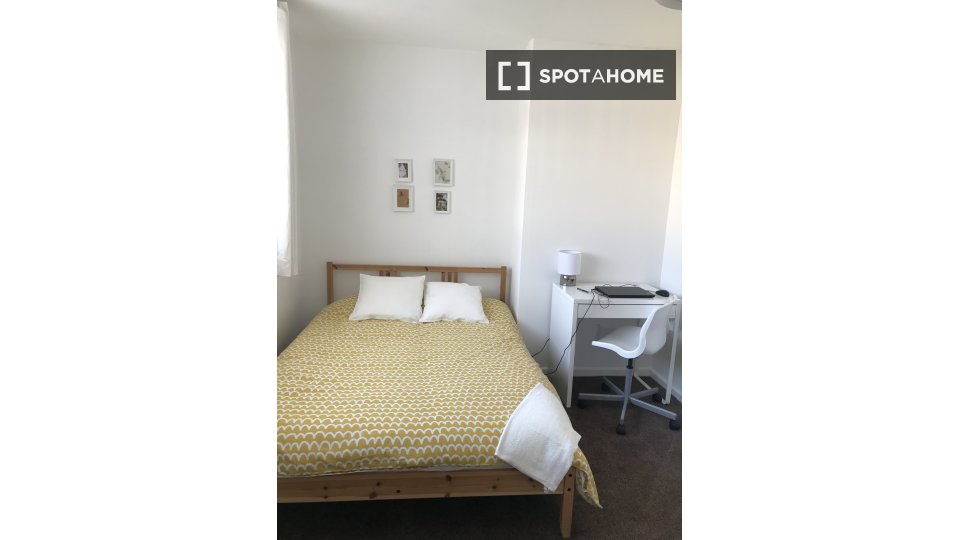 Double room Edinburgh, 4 beds — photo 10