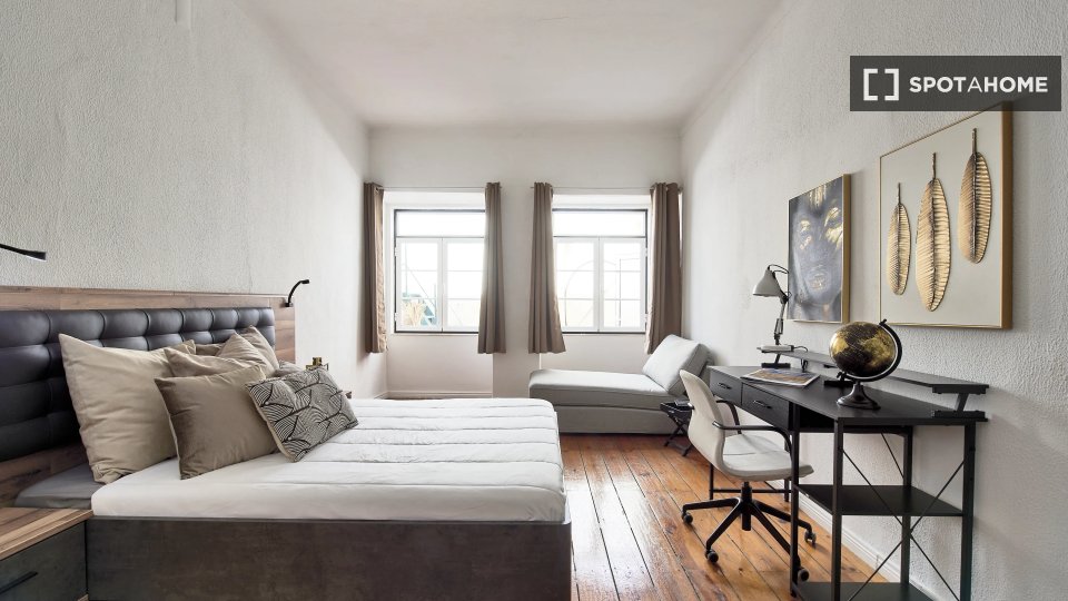 Double room Lisbon, 13 beds — photo 11