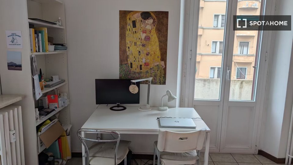 Double room Milan, 3 beds, 90m² — photo 17