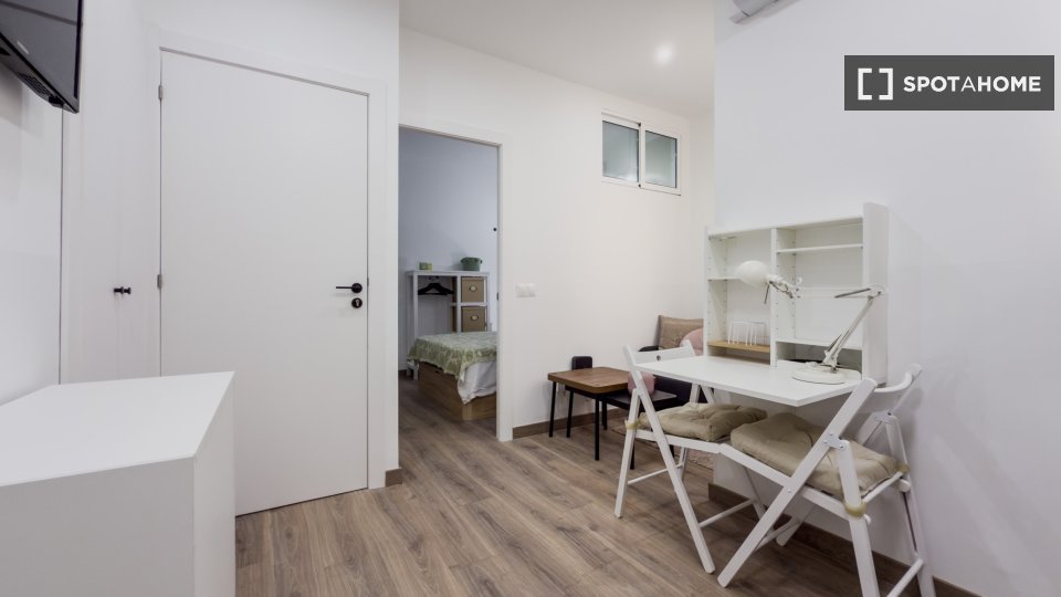 Apartment mono Barcelona, 27m² — photo 7