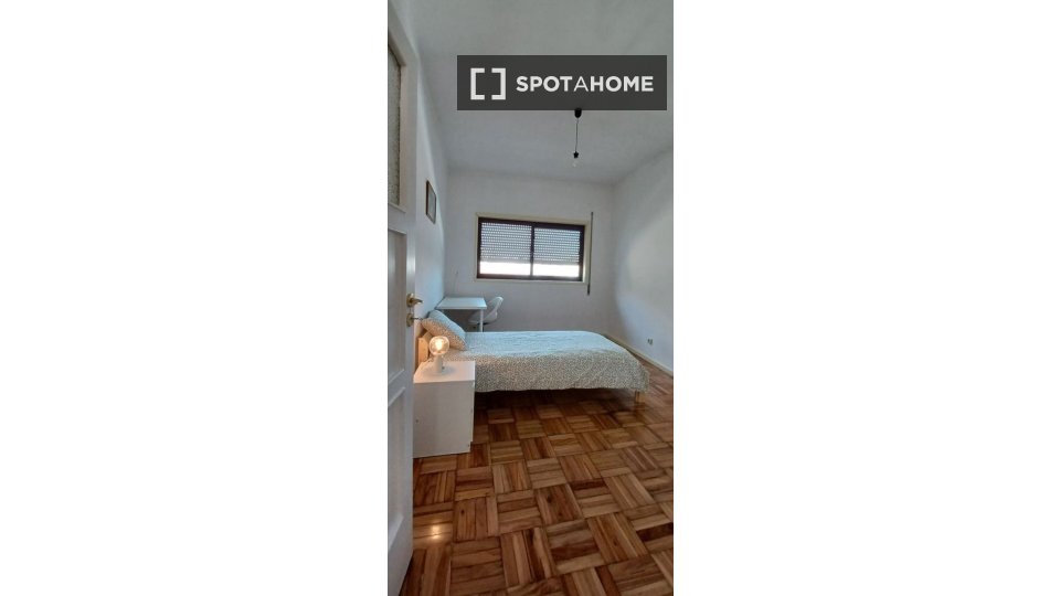 Double room Porto, 5 beds, 180m² — photo 16