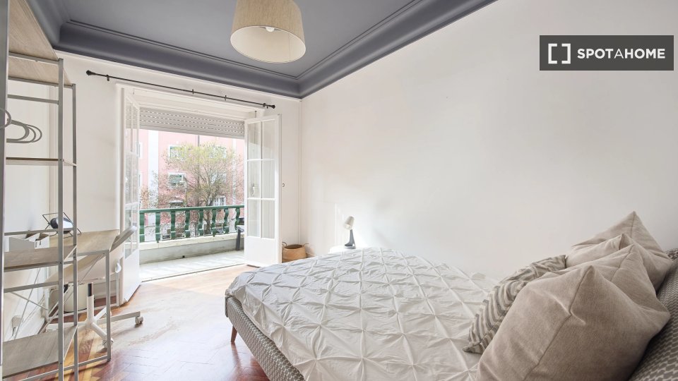 Double room Lisbon, 7 beds — photo 11