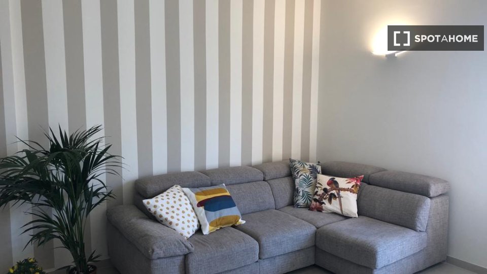 Double room Milan, 2 beds — photo 14