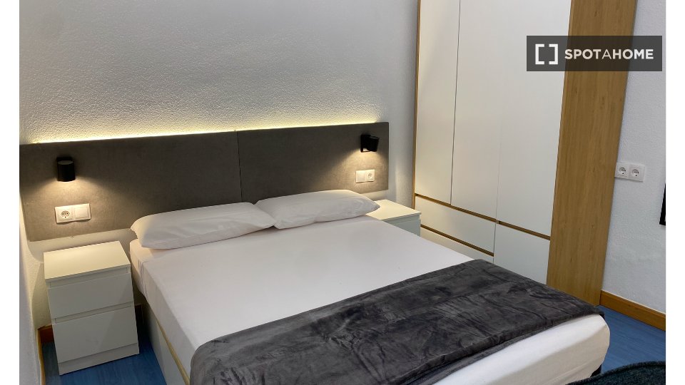 Double room Salamanca, 5 beds, 100m² — photo 4