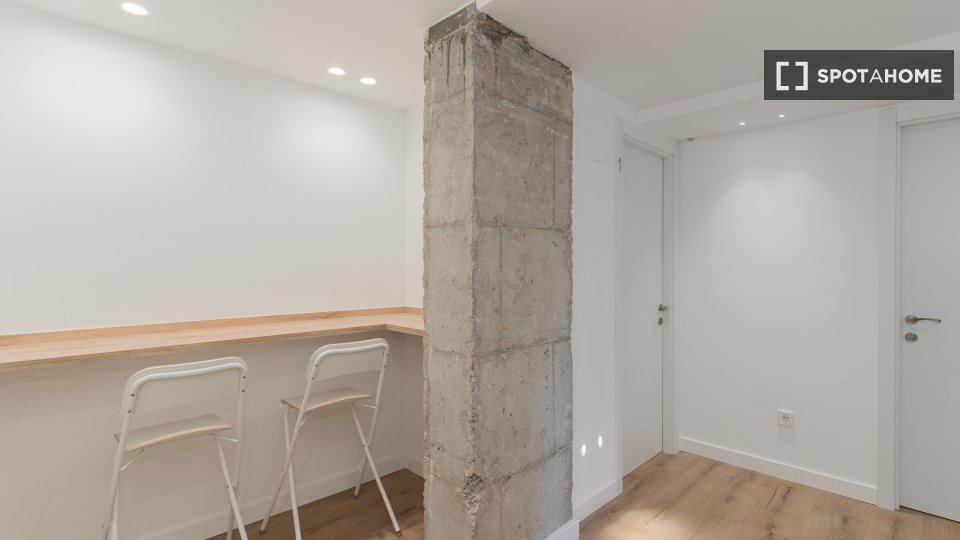 Double room Madrid, 6 beds — photo 18