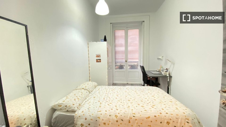 Double room Madrid, 10 beds — photo 3