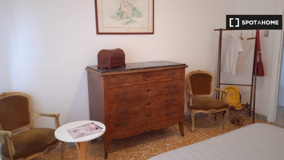 Double room Rome, 3 beds, 140m² — photo 45