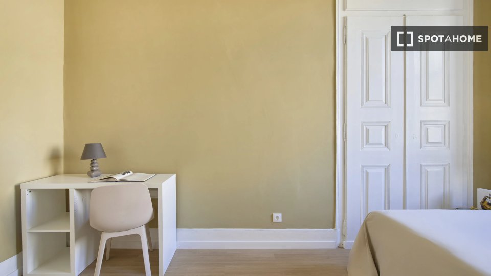 Double room Lisbon, 9 beds — photo 2