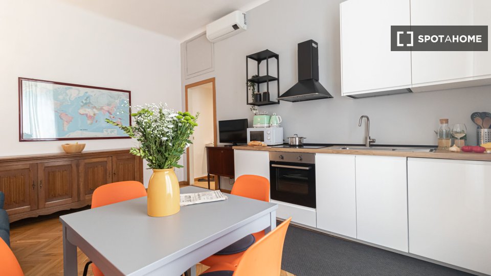 Apartment Milan, 1 bed, 66m² — photo 3