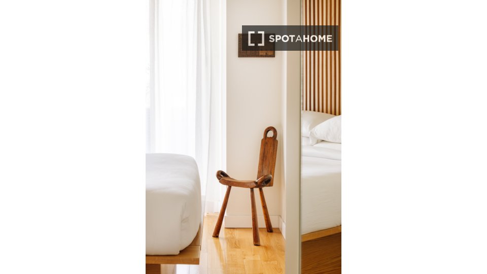 Apartment Lisbon, 2 beds, 91m² — photo 4
