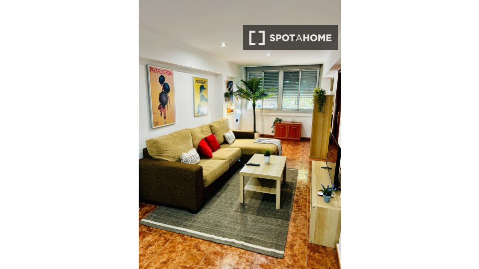 Apartment Valencia, 3 beds — photo 18
