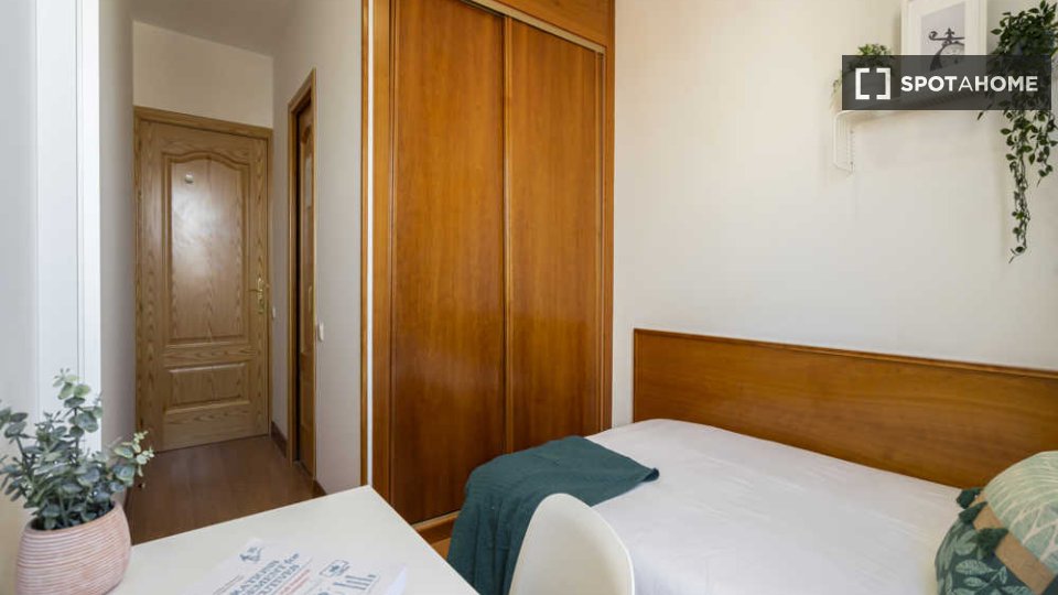 Double room Madrid, 12 beds — photo 55
