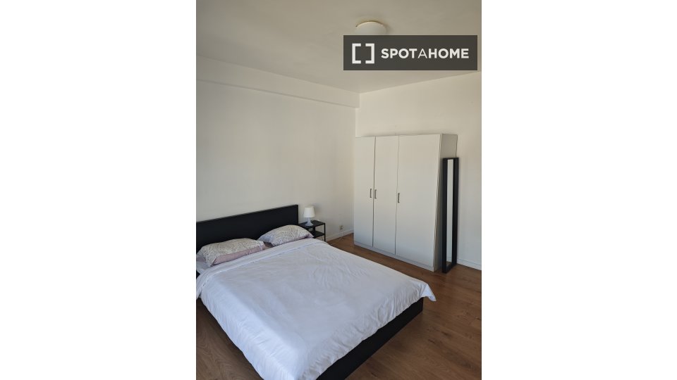 Apartment Brussels, 1 bed, 75m² — photo 2