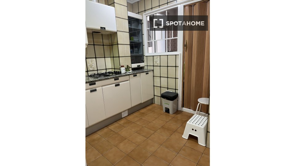 Double room Barcelona, 4 beds, 90m² — photo 3