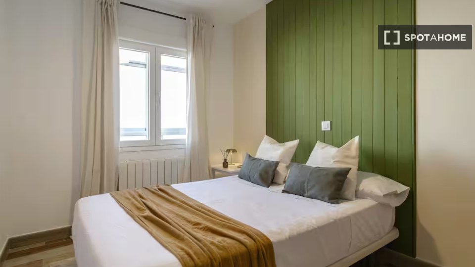 Double room Madrid, 2 beds — photo 1