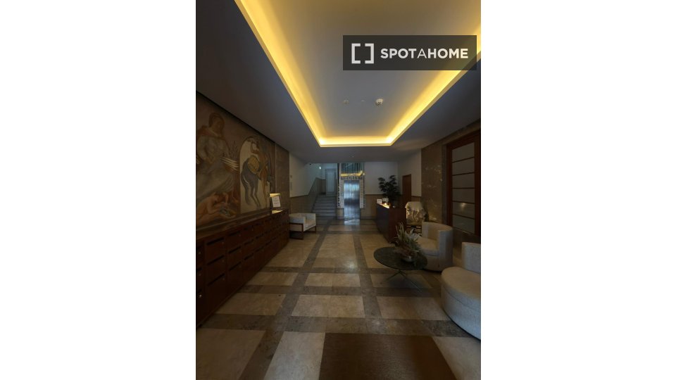 Apartment Lisbon, 1 bed, 70m² — photo 7