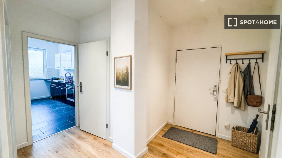 Apartment Berlin, 2 beds, 68m² — photo 2