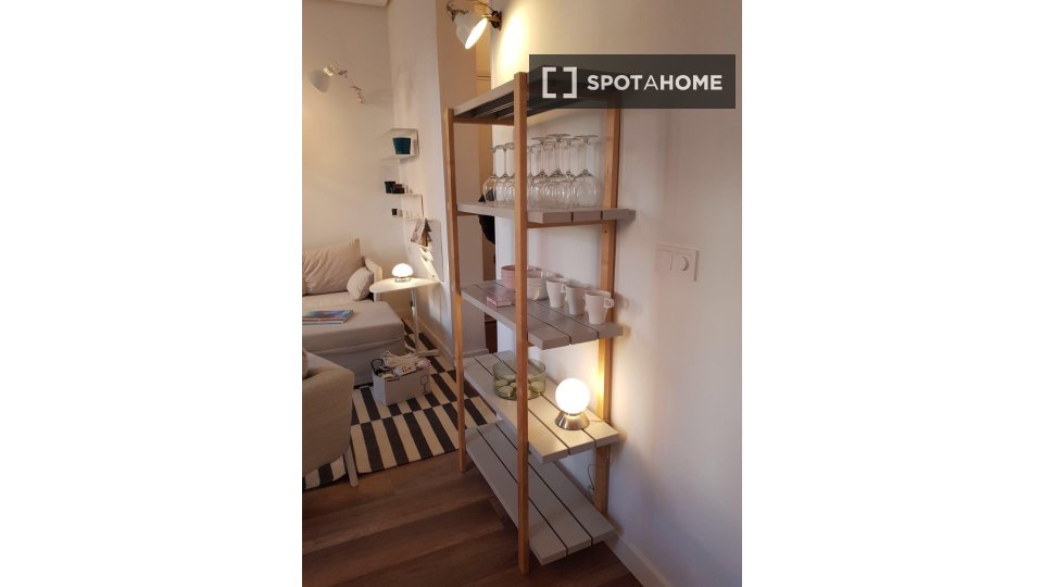 Double room Madrid, 3 beds — photo 15