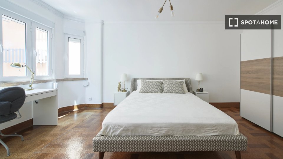 Double room Lisbon, 7 beds — photo 2