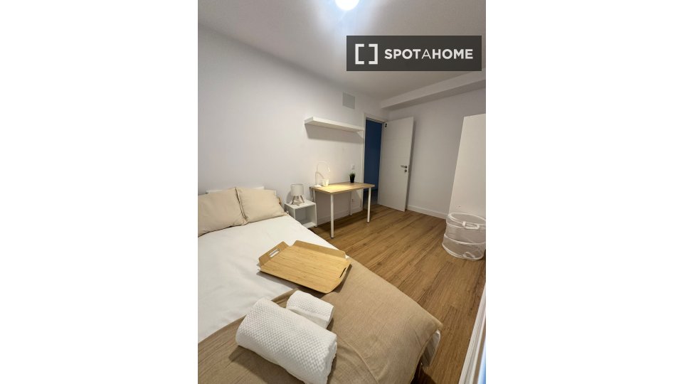 Double room Las_Palmas_De_Gran_Canaria, 6 beds — photo 1