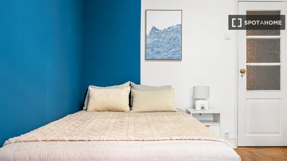 Double room Lisbon, 5 beds — photo 2