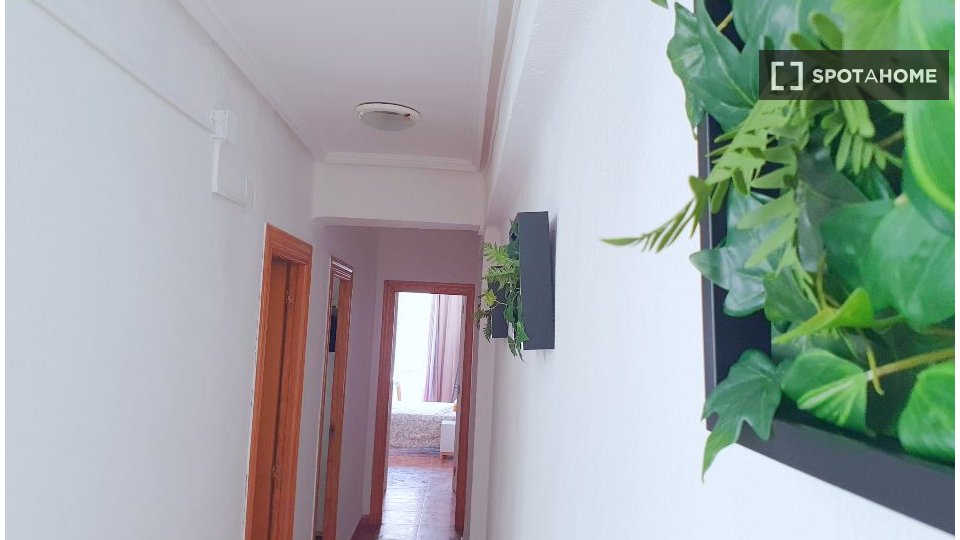 Double room Valencia, 5 beds — photo 13